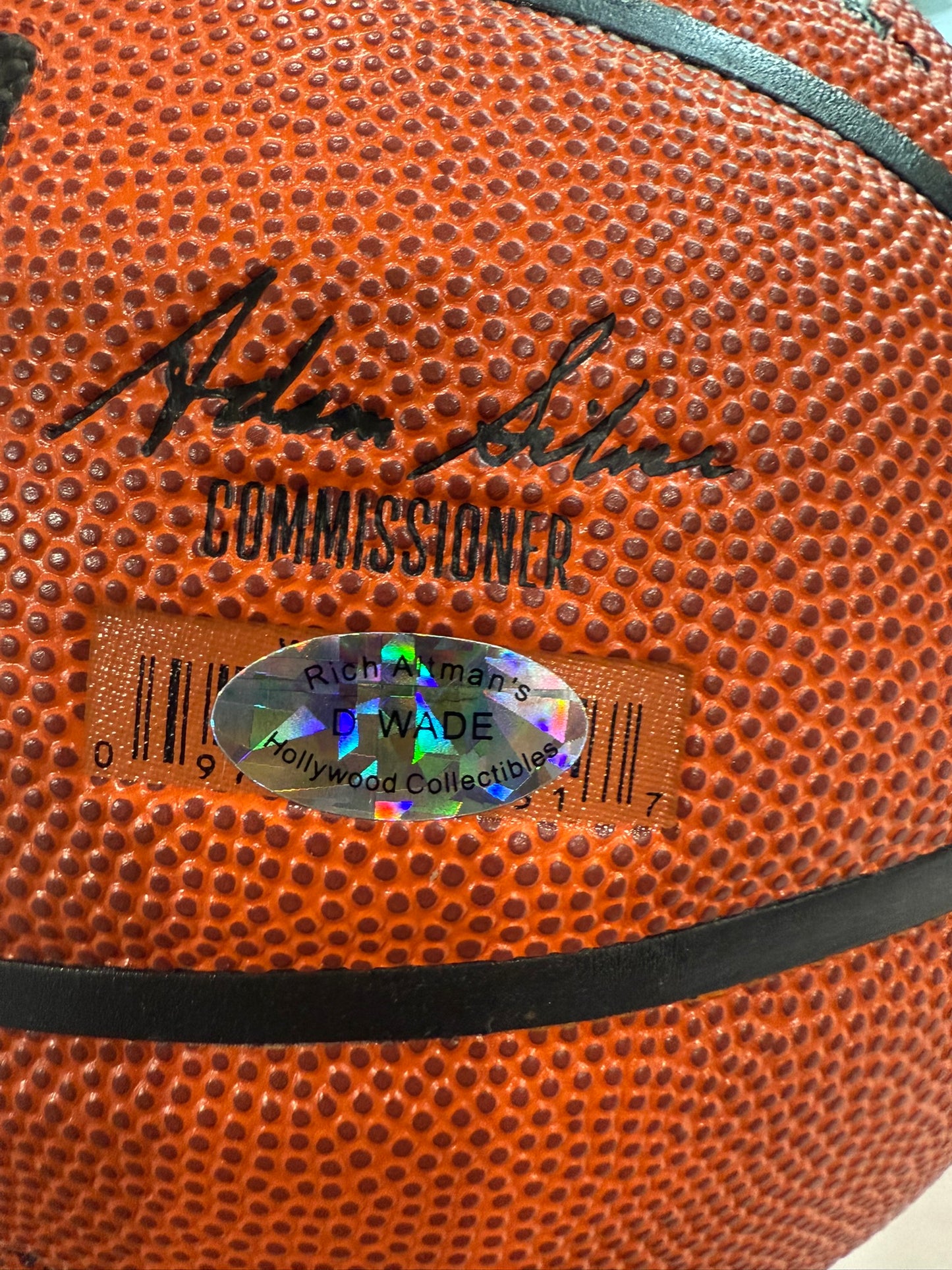 Dwayne Wade Autographed NBA Basketball - Holleywood Collectibles COA